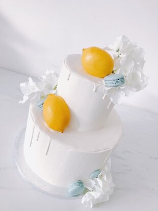 mariasweetcakery White lemon