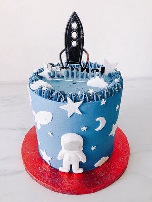 mariasweetcakery To the moon