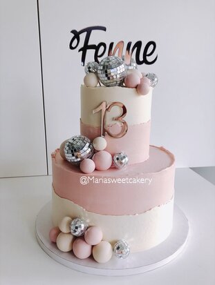 mariasweetcakery Disco cake