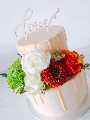 mariasweetcakery Love Cake