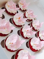 Red Velvet Vlinder cupcakes